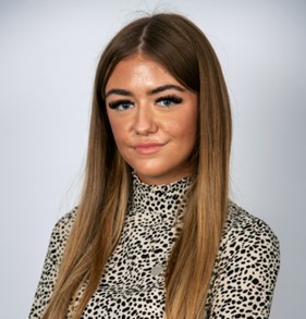 Ruby Oxley, Business Administration Apprentice